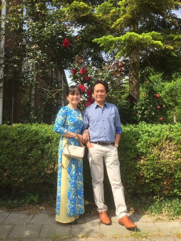 Giả làm trai trẻ, Việt kiều Hà Lan lấy được vợ xinh kém 19 tuổi qua 99 lá thư - 2