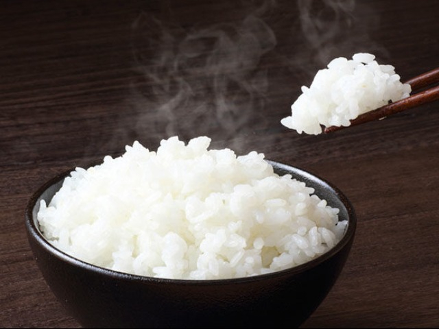 Không ăn cơm có giảm cân không? Ăn rau thay cơm có nhanh giảm cân?