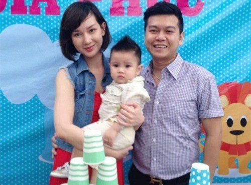 Sau gần 8 năm bố mẹ ly hôn, con trai MC Quỳnh Chi tự hào khi lần