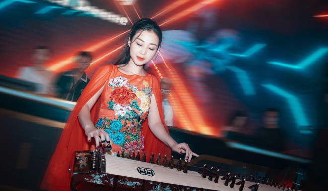 Nghệ sĩ đàn tranh Diệu My có kinh nghiệm giảng dạy hơn 6 năm tại trường Đại học Văn hóa Nghệ thuật Quân Đội.