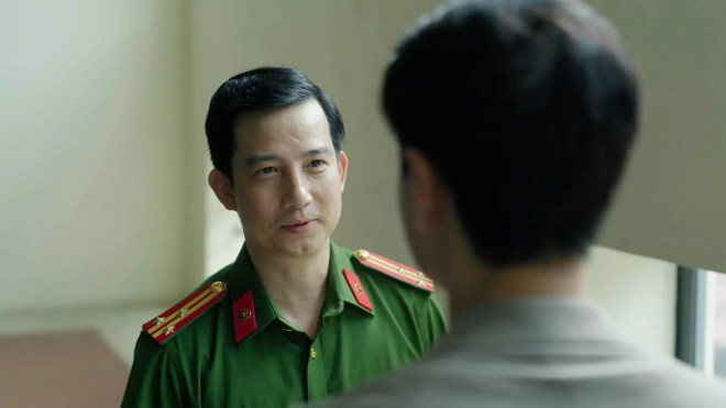 Thượng tá công an lấy vợ xinh nhất nhì màn ảnh Việt, không ngại ở nhà chăm con cho vợ đi diễn nước ngoài - 1