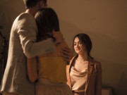 Làm vợ - Bắt quả tang chồng âu yếm nhân tình, vợ ôm bụng cười nhưng cặp đôi lại sợ tái mặt