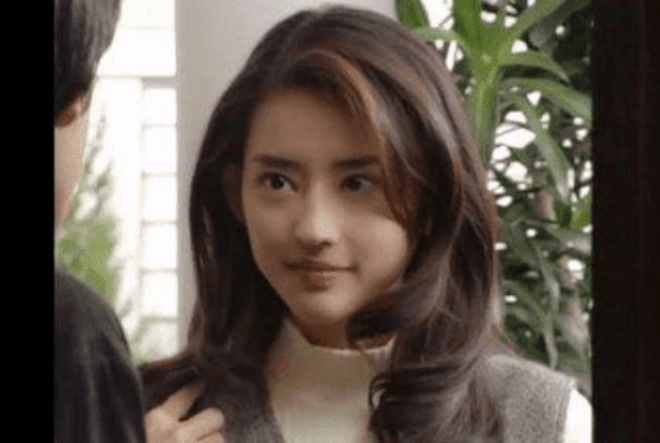 Vẻ đẹp của Ozawa Maju từng được báo chí ca ngợi.