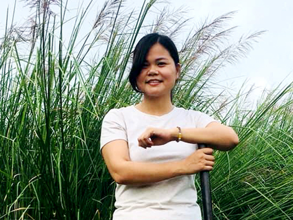 Nghề lạ ở Việt Nam: Bỏ phố về quê trồng cỏ lạ, thu hoạch từ lá đến rễ, chăm nhàn mà kiếm hàng chục triệu/tháng - 3
