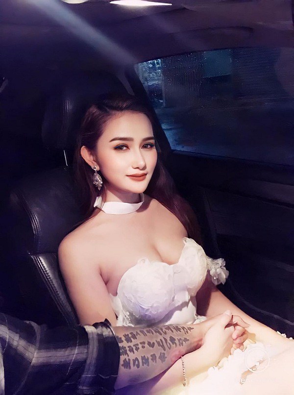 Hotgirl 9X tiết lộ cách Khánh Đơn amp;#34;tánamp;#34; mình: Đưa đón suốt 1 năm, đấu trí với 3 đối thủ - 1