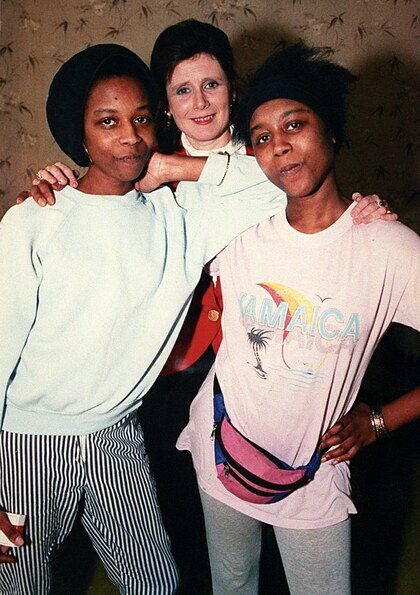 Chị em song sinh không nói tiếng người, tự tạo ra ngôn ngữ riêng, người này sống thì người kia phải chết - 5