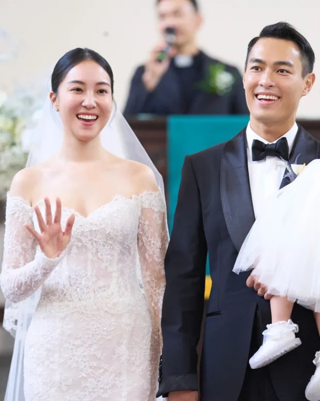 Con gái 1 tuổi của Melinada và Dương Hựu Ninh đã không nhận ra mẹ trong ngày đặc biệt này.