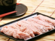 Bếp Eva - Đầu bếp chỉ 4 chiêu đơn giản khử sạch mùi hôi của lòng già chỉ trong vài phút