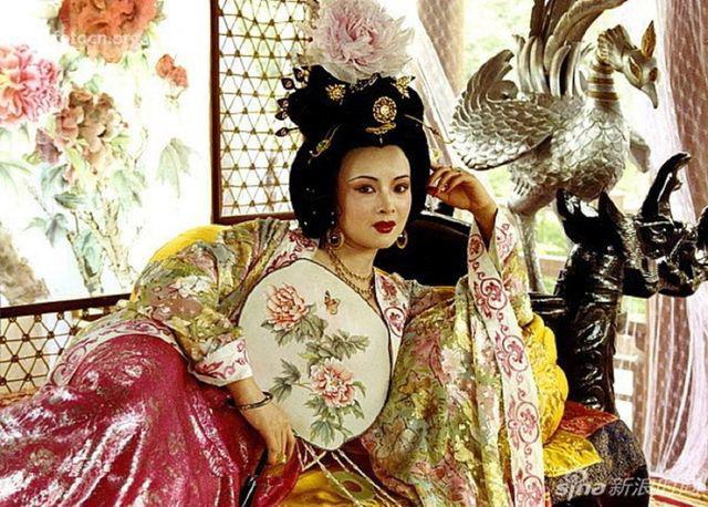 Dương Quý phi vì cơ thể có mùi hôi nên thường xuyên dùng dược liệu, gây hại cho sức khỏe (Ảnh minh họa)