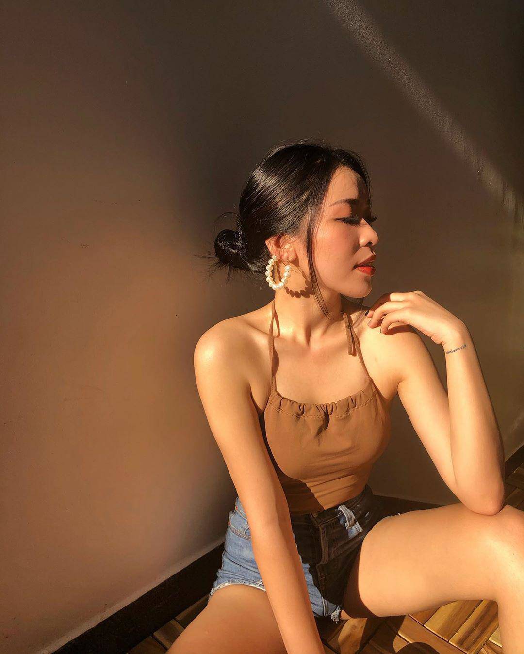 Cách mặc váy yếm hở vẫn sang như nàng hot girl Hà thành từng trai Trung Quốc ùn ùn xin cưới - 4