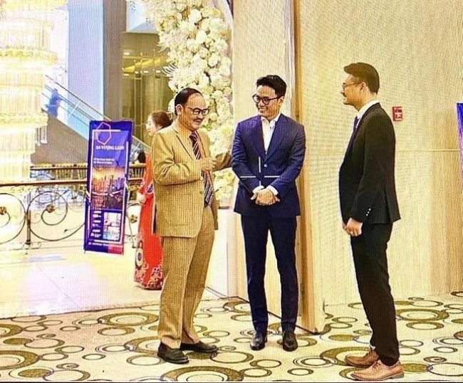 Những cảnh Thương Ngày Nắng Về có Hồng Đăng bị cắt sóng: Đức hóa khủng long bảo vệ con gái, ngọt ngào hôn Khánh - 11