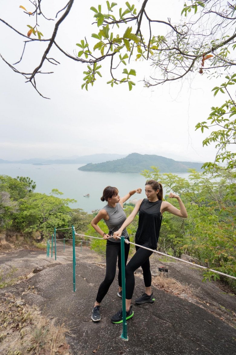 Đi câu cá thôi, nàng Hậu này vẫn lên bộ đồ số 1 nhìn vào body mê ngay vòng một - 6