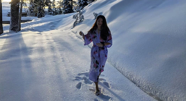 Rất nhiều bạn trẻ lựa chọn theo đuổi sự nghiệp “travel blogger”.