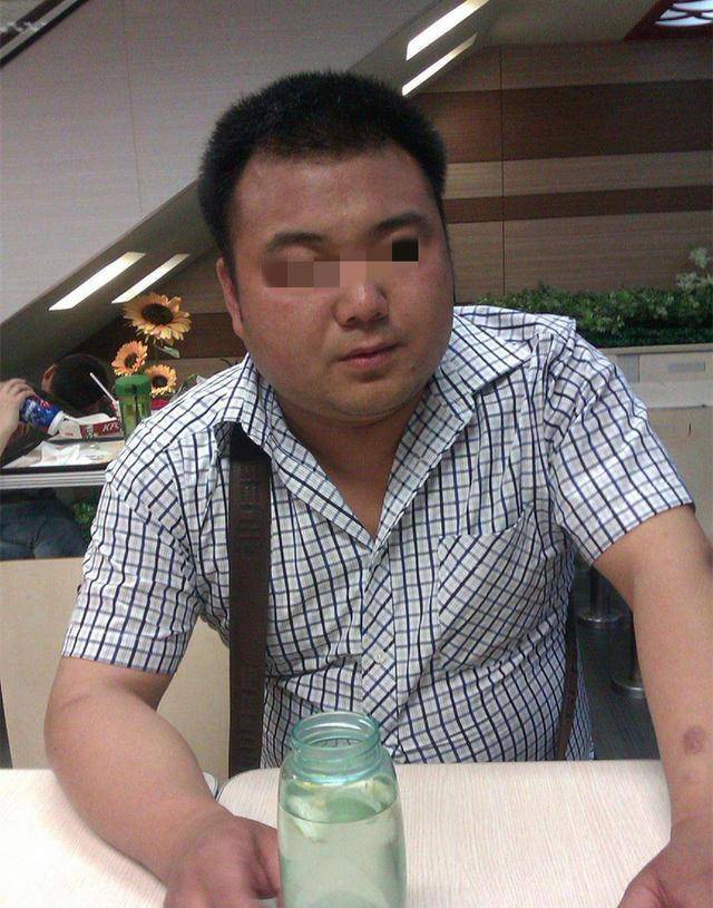 Thấy tên mình trên con búp bê bơm hơi trong nhà hàng xóm, người phụ nữ gặp họa sát thân - 1