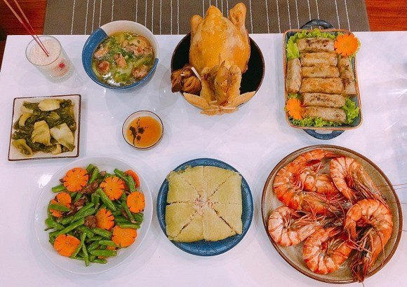 Mâm cỗ cúng trong nhà. Ảnh minh họa.