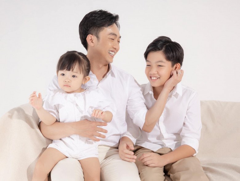 Cường Đôla tự nhận gen quá mạnh, con trai với Hà Hồ và con gái với Đàm Thu Trang đều đúc khuôn bố - 4