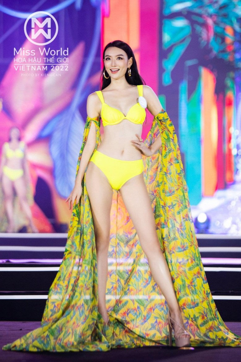 amp;#34;Thiên thần nội yamp;#34; bỏ thi Miss World Vietnam phút chót diện áo tắm khoe khéo tuyệt phẩm mẹ chăm - 8