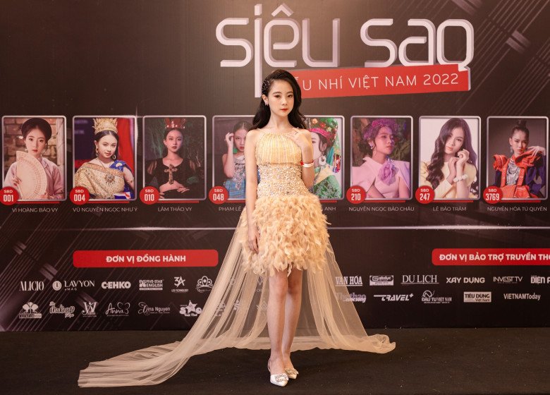 Bé gái Hà Nội đạt giải amp;#34;gương mặt đẹp nhất 2022amp;#34;, 13 tuổi được nhiều bạn trai cảm mến - 5