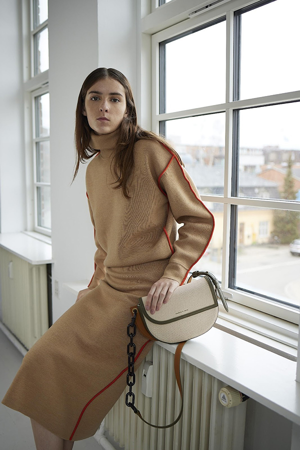 CHARLES amp; KEITH ra mắt trang web mua sắm trực tuyến riêng tại thị trường việt nam - 3