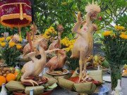 Tin tức - Độc đáo mâm cúng "gà quỳ, gà bay" ngày rằm tháng 7 ở Hà Tĩnh