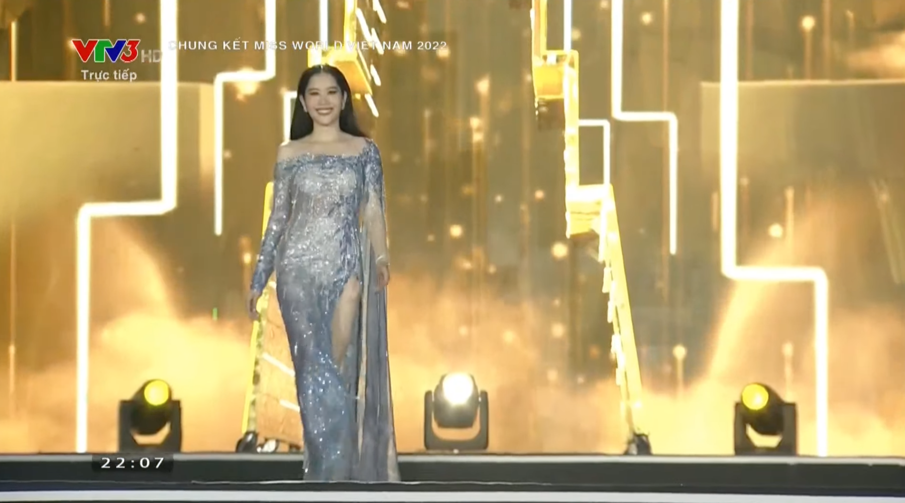 Trực tiếp chung kết Miss World Vietnam 2022: Tân Hoa hậu chính thức thuộc về Huỳnh Nguyễn Mai Phương - 16