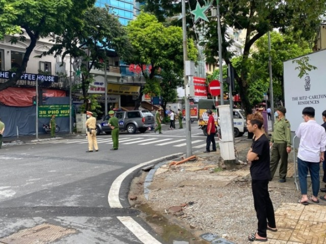 Vụ đâm chết người tình 40 tuổi trên phố Hàng Bài: Nghi phạm đã có vợ, làm nghề bán chim