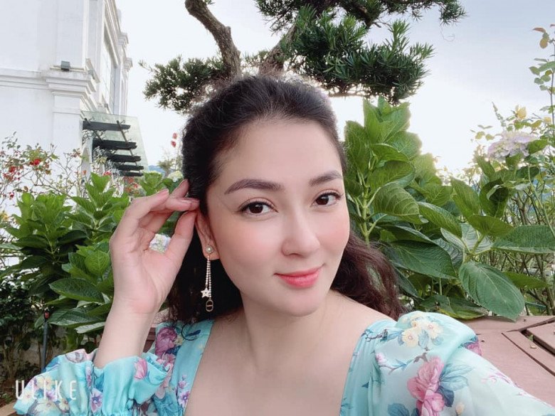 Xưa bụ bẫm, đáng yêu, nay con gái Hoa hậu Nguyễn Thị Huyền 15 tuổi đã đẹp soán ngôi mẹ - 11