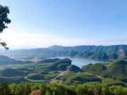 Xem ăn chơi - Leo đỉnh hòn Vượn ngắm cảnh xứ Huế, chiêm ngưỡng chùa Huyền Không Sơn Thượng