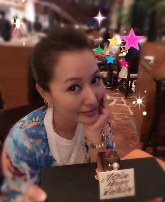 Hoàng Kỷ Oánh rời xa showbiz và tập tành kinh doanh.