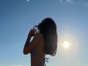 Làm đẹp - "Cô bé trà sữa" vén tay áo khoe chuột cuồn cuộn, body bốc lửa trái ngược gương mặt baby