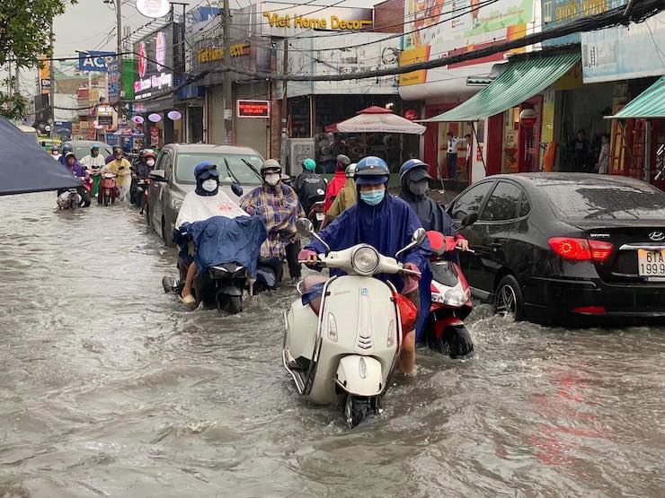 Tin tức 24h: Manh mối quan trọng tìm thấy bé trai 3 tuổi bị nhốt trong tủ cấp đông - 12