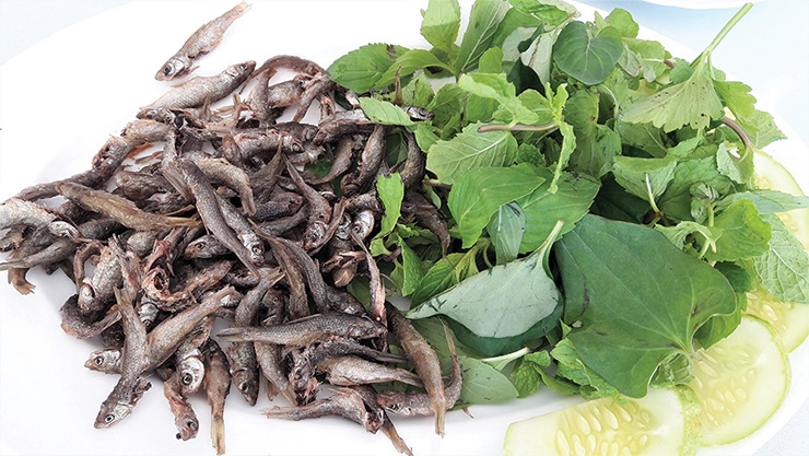 Cá nhỏ amp; # 34; countrysideamp; # 34; là đặc sản của miền Tây, đầu mùa giá 300.000 đồng vẫn được khách tranh mua - 10