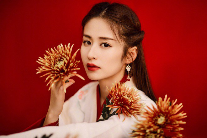 Dĩnh Nhi từng là tiểu tam có tiếng trong showbiz.