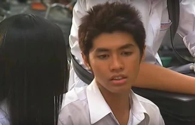 amp; # 34; amp tần số; # 34; của Kính Vạn Hoa: Đẹp như soái ca, chia tay Hoa hậu Mai Phương Thúy nhưng vẫn dính như sam - 3