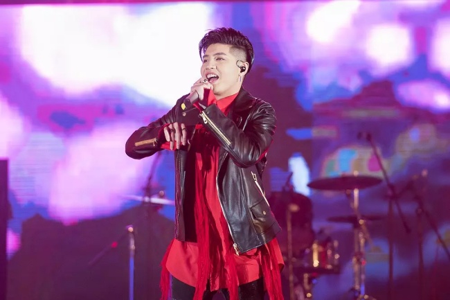 amp; # 34; amp tần số; # 34; của Kính Vạn Hoa: Đẹp trai xinh gái đã chia tay Hoa hậu Mai Phương Thúy nhưng vẫn dính như sam - 1