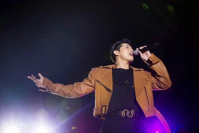 amp; # 34; amp tần số; # 34; của Kính Vạn Hoa: Đẹp trai xinh gái, chia tay Hoa hậu Mai Phương Thúy nhưng vẫn dính như sam - 8