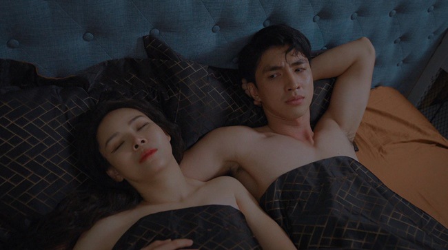 Bí mật cảnh giường chiếu giữa Bình An và amp;#34;nữ đại giaamp;#34; mới: Chỉ cần nằm, nhưng amp;#34;độ nóng khủng khiếpamp;#34; - 1