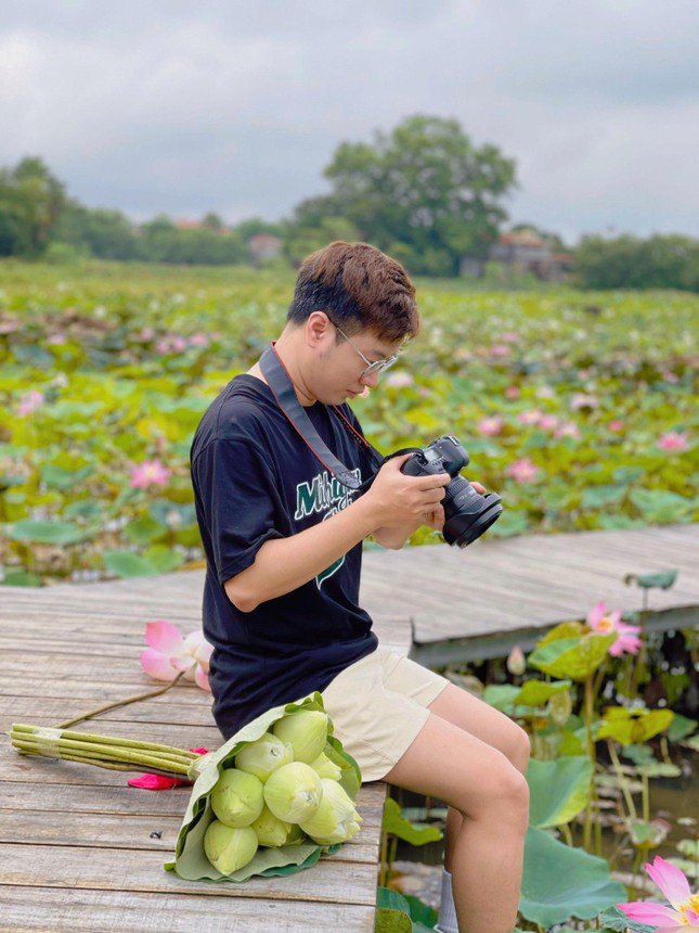 Ai ngờ tháng 8 mà Ninh Bình vẫn có sen nở rộ trái mùa, lên đường ngay thôi nào! - 4