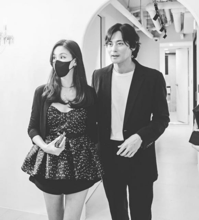 Jang Dong Gun đi sự kiện cùng bà xã Go So Young.