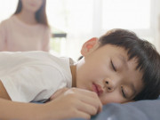 Sức khỏe - Sờ vùng kín con trai 2 tuổi thấy bất thường, đưa đi khám mẹ hoảng hốt khi bác sĩ nói nguyên nhân