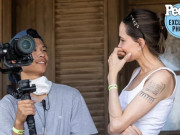 Giải trí - Angelina tiết lộ Pax Thiên không đi học, làm việc phụ mẹ, tố bị Brad Pitt đổ bia lên người