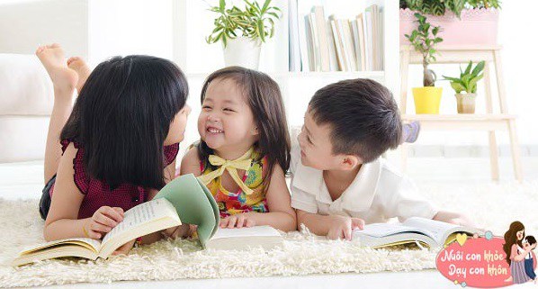 Ngay từ khi con còn nhỏ, bố mẹ nên hướng dẫn con kết nối các mối quan hệ lành mạnh.
