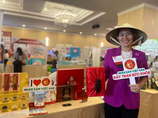 Thương hiệu Nhân sâm Việt Hàn Sâm tươi mẹ Soobin - Vị thuốc quý cho sức khỏe gia đình Việt - 1