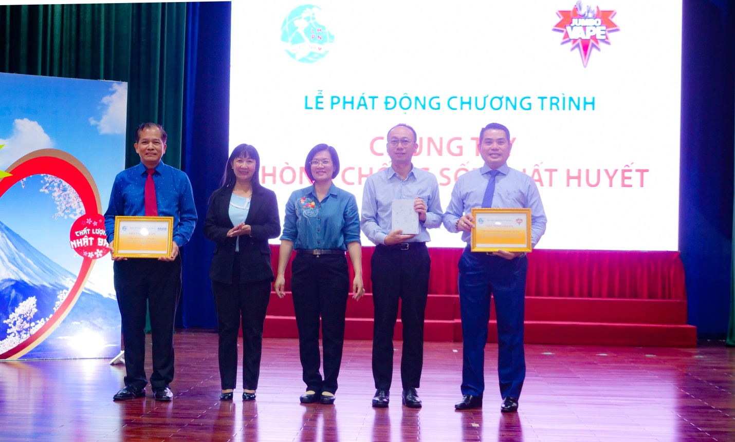 Nhãn hàng JUMBO VAPE – Công ty TNHH FUMAKILLA Việt Nam cùng Hội LHPN các tỉnh thành Việt Nam khởi động chiến dịch Phòng chống Sốt Xuất Huyết năm 2022”