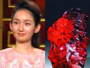 Tin tức - Cô gái đem cục đá đỏ như máu đi thẩm định, chuyên gia thốt lên: "Hãy đứng vững khi tôi định giá"