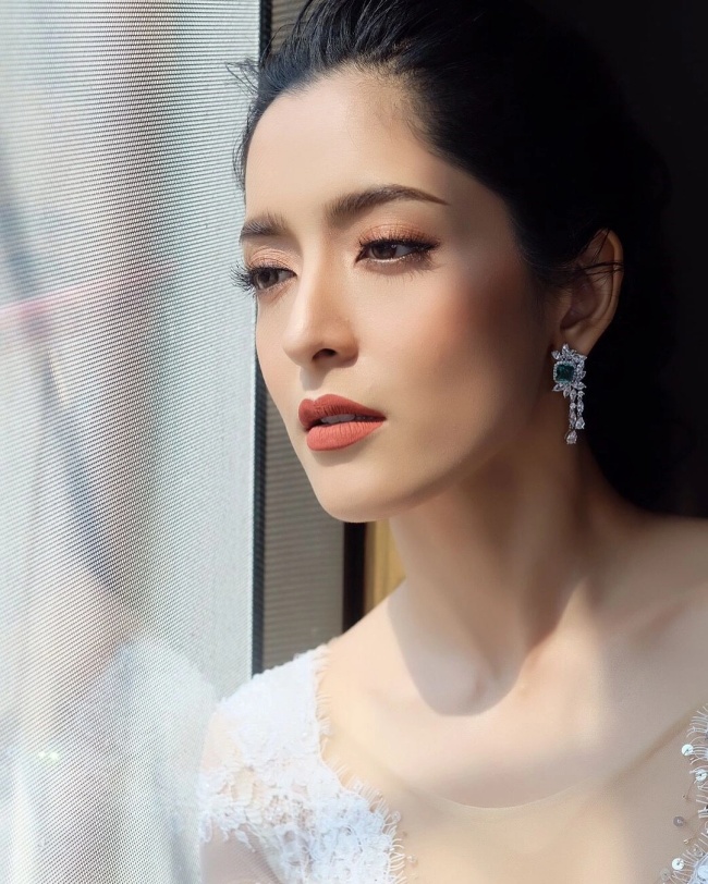 Đời thị phi của mỹ nhân lai Ấn: Bị tố làm amp;#34;tiểu tamamp;#34;, vướng vào đại án lừa đảo gần 10.000 người - 2