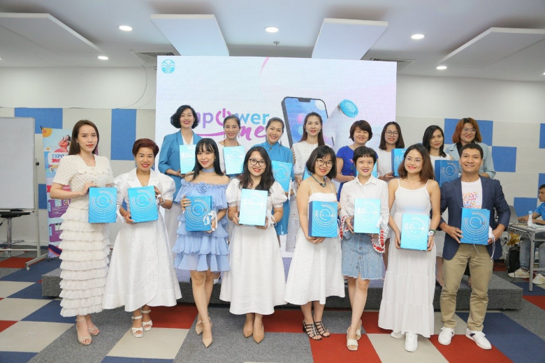 Hàng trăm KOC đã được trải nghiệm và tin dùng LumiSpa iO