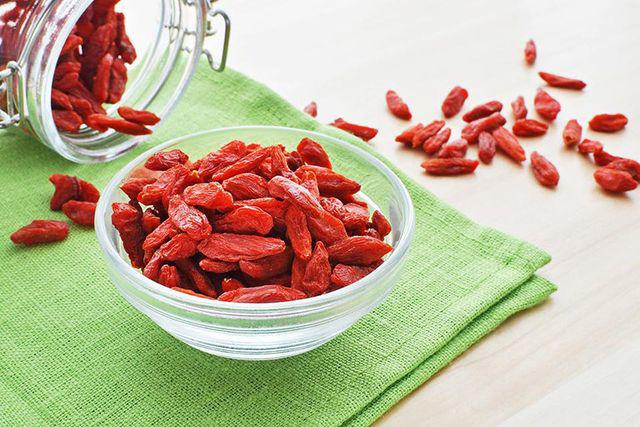 Lông ở 4 bộ phận này của đàn ông càng dày nghĩa là thận càng khỏe, sống thọ, giỏi chuyện chăn gối - 3