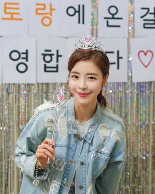 Cô được khen trẻ đẹp nhưng cả đời bị gắn liền với hình ảnh ác nữ của Giày thủy tinh.