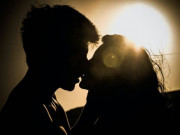 Sức khỏe - Một đêm đàn ông quan hệ được nhiều nhất mấy lần? 4 dấu hiệu nguy hiểm cần hãm bớt "chuyện ấy"